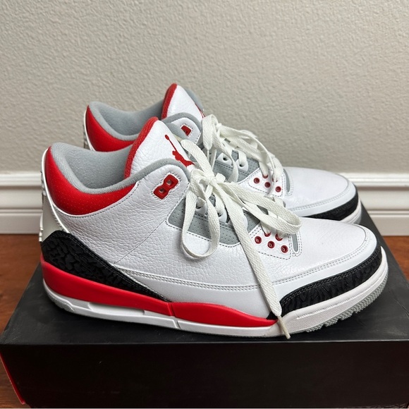 Jordan 3 Retro Fire Red (2013) Size 10.5 - Picture 1 of 8